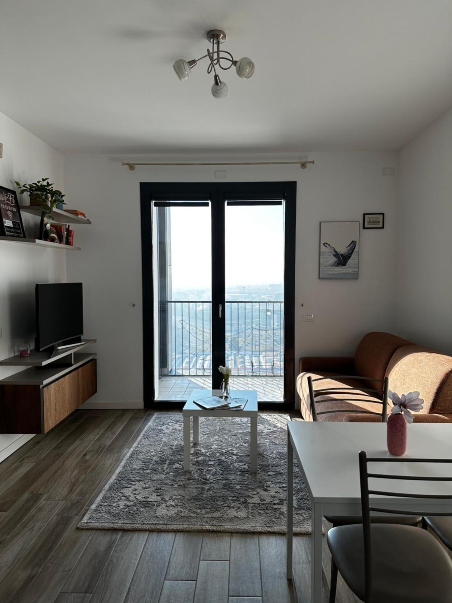 Sweet In Smart District Apartment